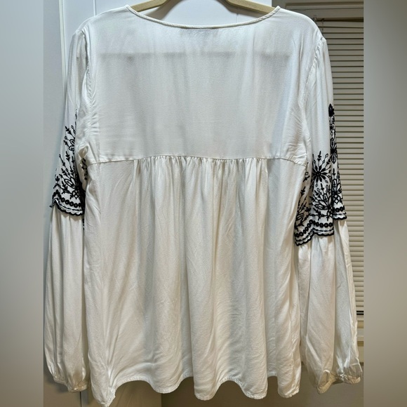 Loft blouse with embroidered sleeve - Picture 5 of 5